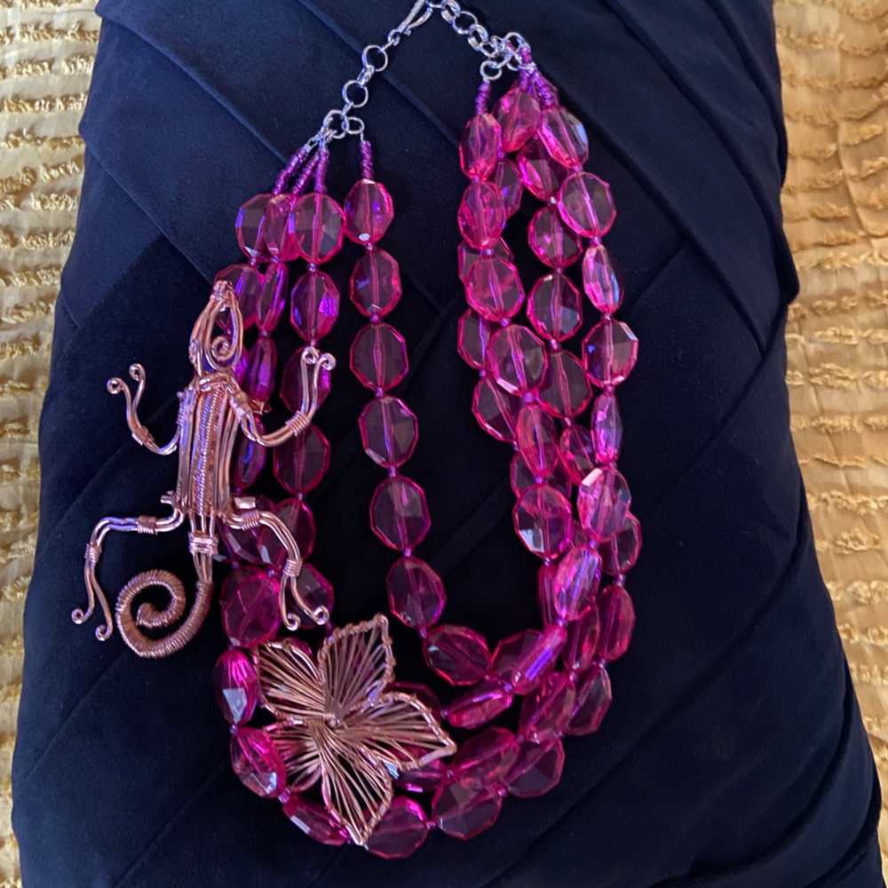Sassy Jones Necklace- NWOT